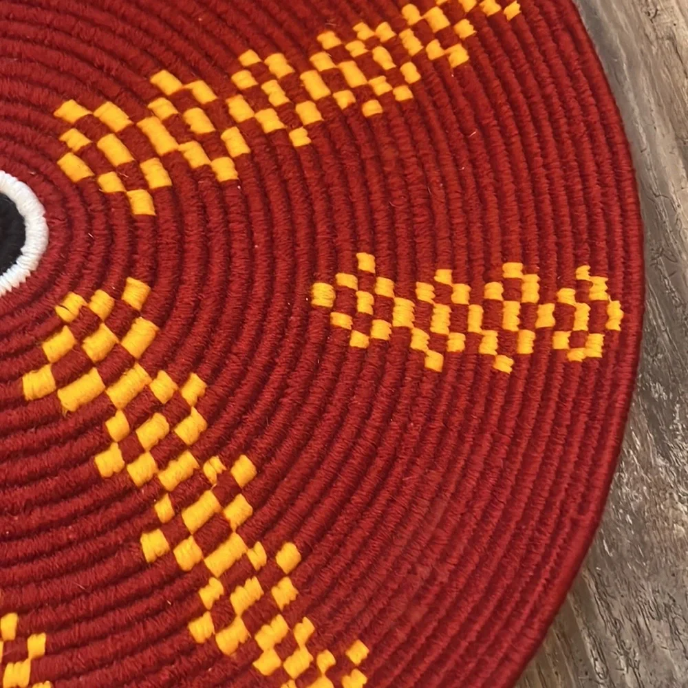 Artisan hand woven large colorful flat red/maroon and yellow basket - Picture 4 of 11